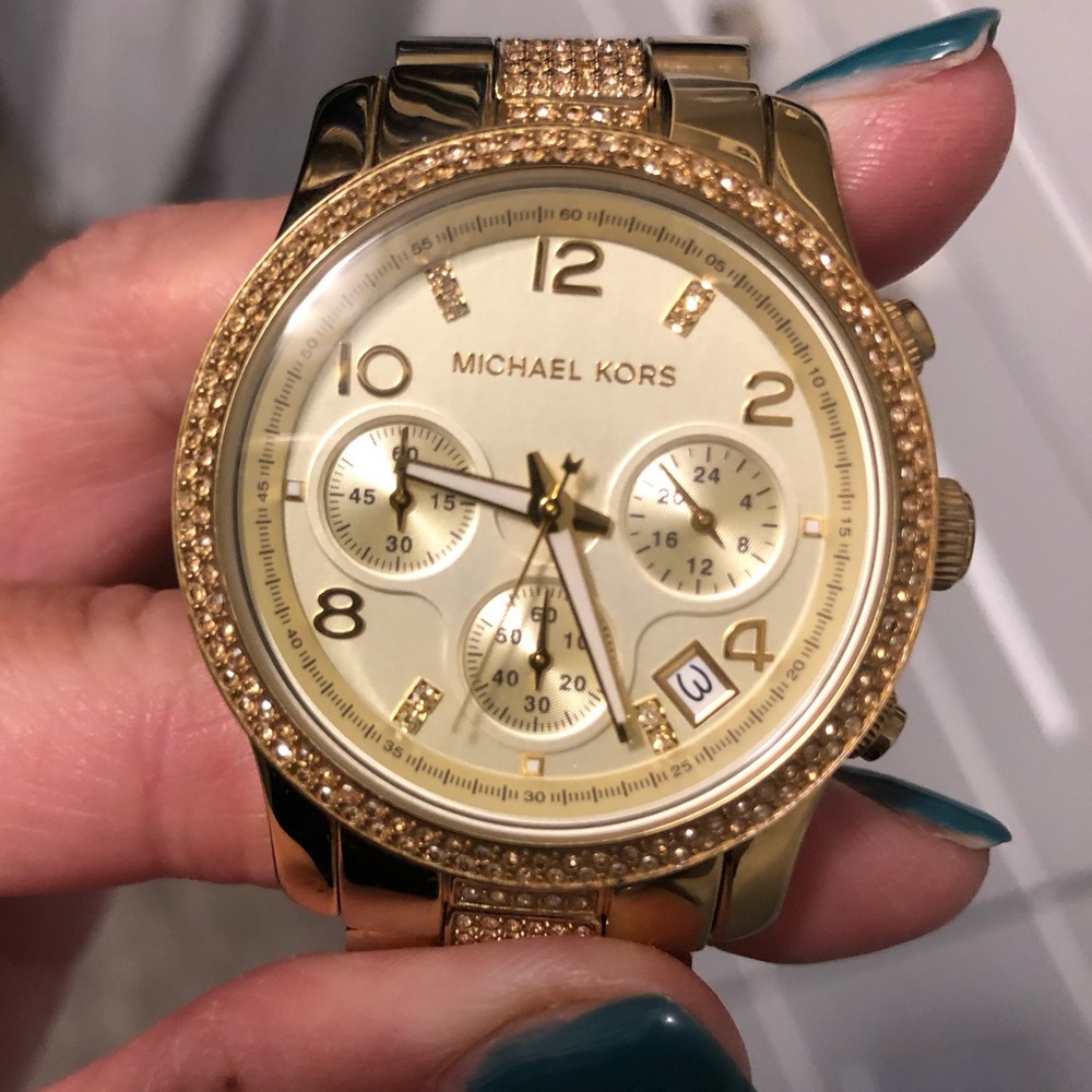Michael Kors beautiful gold watch